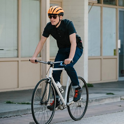 giro_aspect_riding_by_office